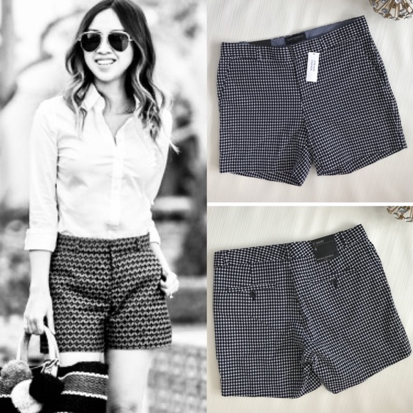 Banana Republic Pants - NWT Banana Republic 5” Short
